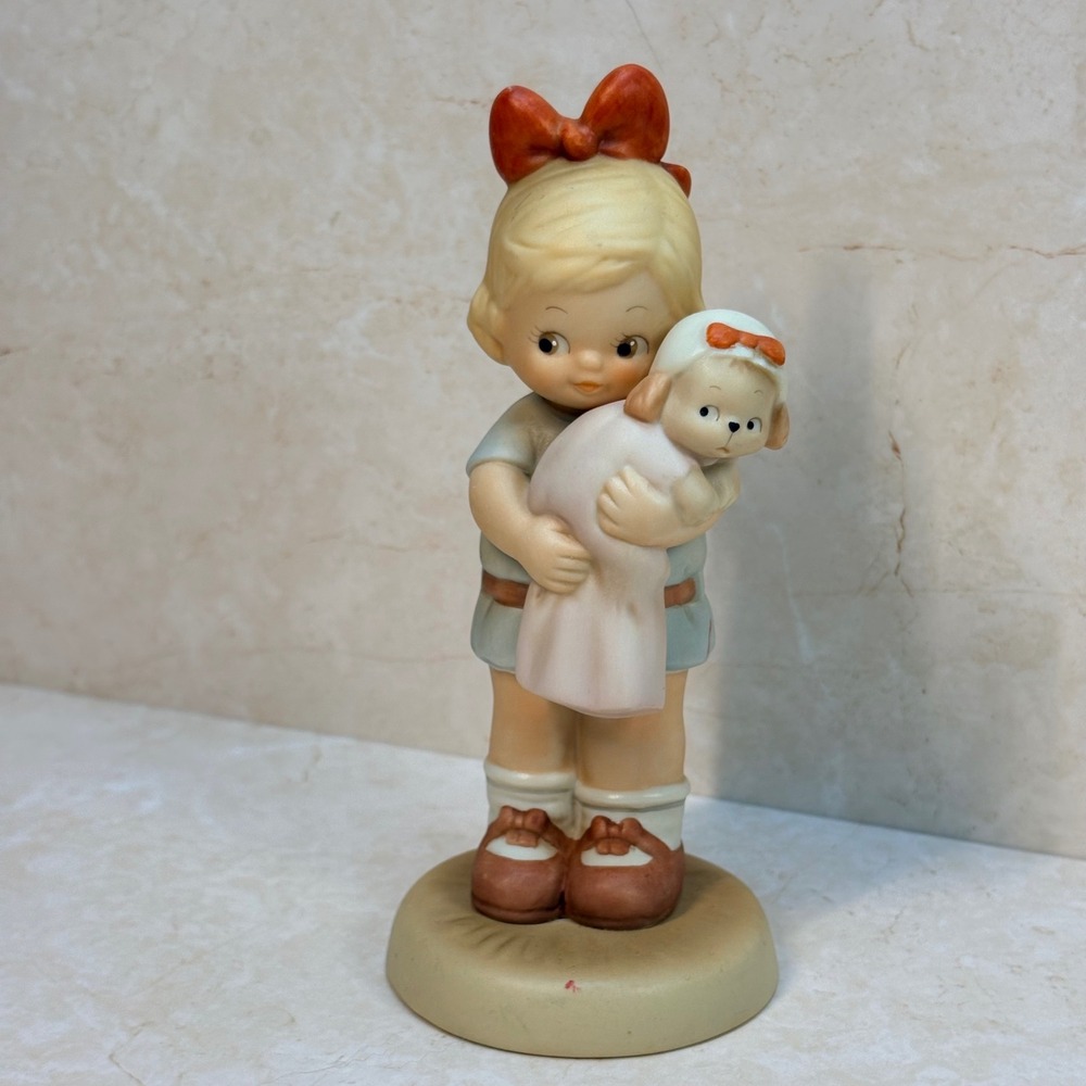 Enesco Memories of Yesterday We Belong Together Charter‎ Year Figurine 1991
